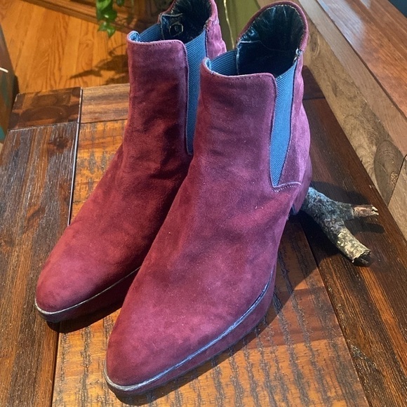 Stephane Kelian Paris burgundy wine suede booties - Picture 13 of 16